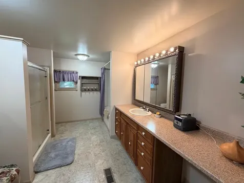 223 10th Avenue Worthington MN 56187