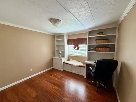 223 10th Avenue Worthington MN 56187