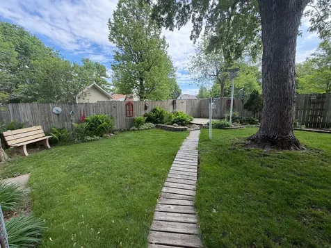 223 10th Avenue Worthington MN 56187