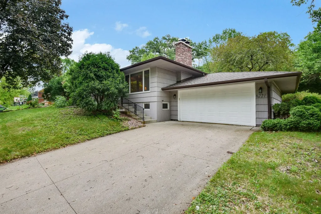 6221 Hansen Road Edina MN 55436