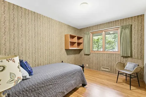 6221 Hansen Road Edina MN 55436