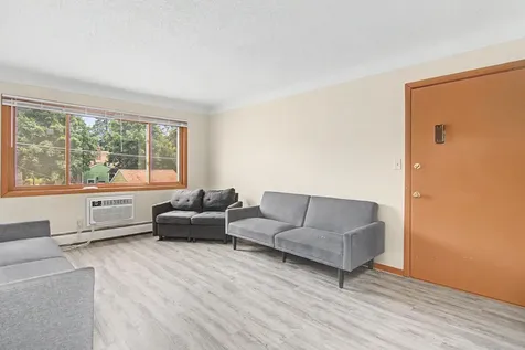 1339 Conway Street Saint Paul MN 55106