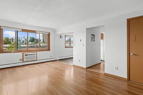 1339 Conway Street Saint Paul MN 55106