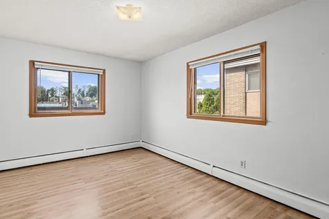 1339 Conway Street Saint Paul MN 55106