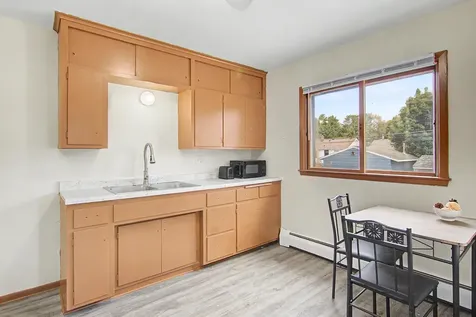 1339 Conway Street Saint Paul MN 55106