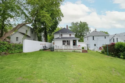 321 Center Street Mankato MN 56001