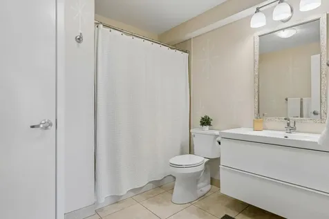 52 Groveland Terrace Minneapolis MN 55403