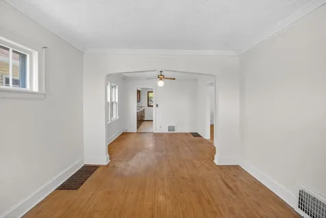 2711 W 9th Street Duluth MN 55806