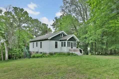 330 Basil Street Taylors Falls MN 55084
