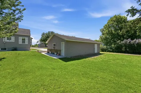 573 Stearns Avenue E Eden Valley MN 55329