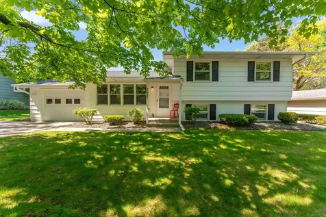 3645 Rolling View Drive White Bear Lake MN 55110
