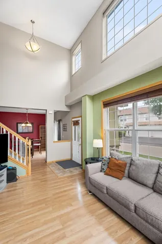 2033 Poppy Drive Chanhassen MN 55317