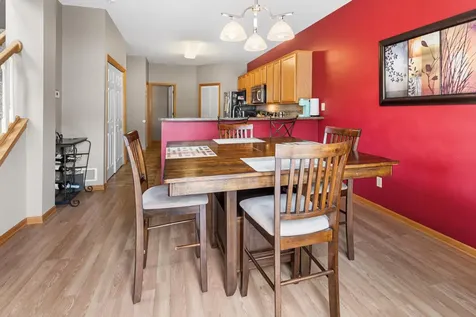 2033 Poppy Drive Chanhassen MN 55317