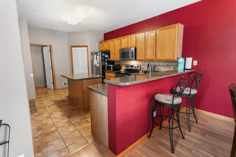 2033 Poppy Drive Chanhassen MN 55317