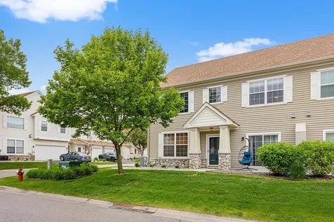 2033 Poppy Drive Chanhassen MN 55317