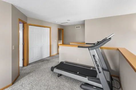 2033 Poppy Drive Chanhassen MN 55317