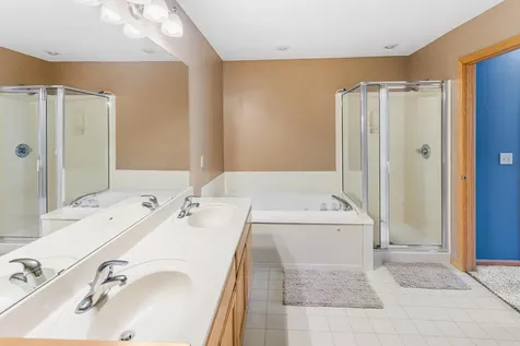 2033 Poppy Drive Chanhassen MN 55317