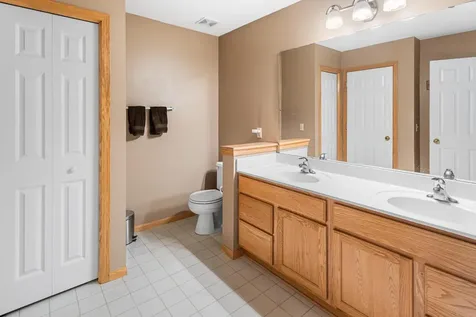 2033 Poppy Drive Chanhassen MN 55317