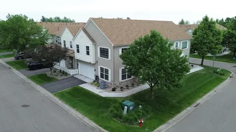 2033 Poppy Drive Chanhassen MN 55317