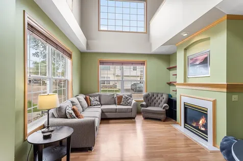2033 Poppy Drive Chanhassen MN 55317