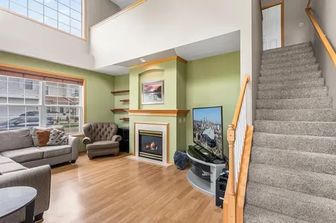 2033 Poppy Drive Chanhassen MN 55317