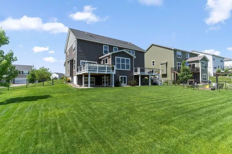 3863 Founders Path Chaska MN 55318