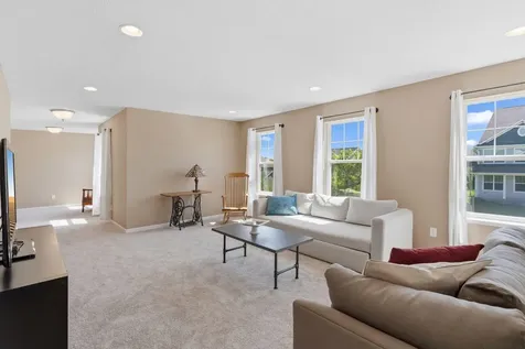 3863 Founders Path Chaska MN 55318