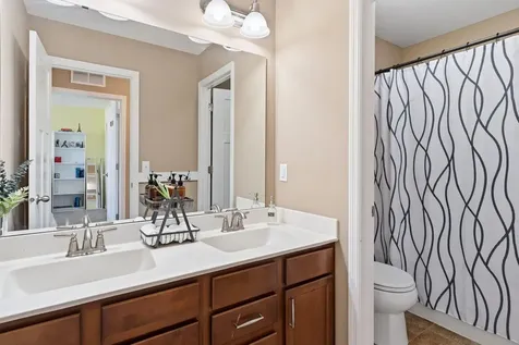 3863 Founders Path Chaska MN 55318