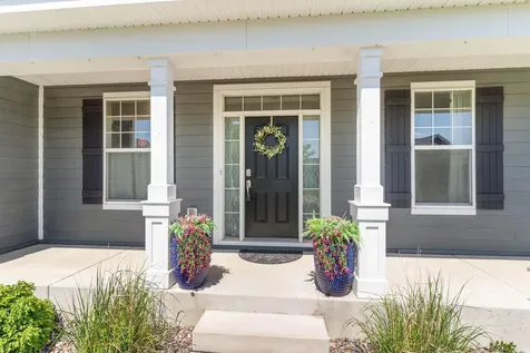 3863 Founders Path Chaska MN 55318