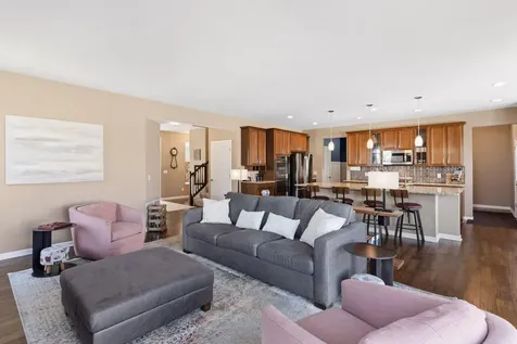 3863 Founders Path Chaska MN 55318