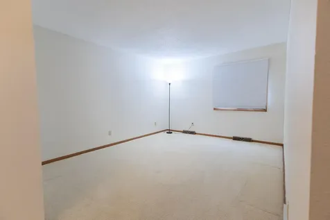 3245 17th Avenue S Fargo ND 58103