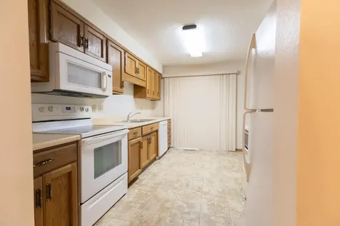 3245 17th Avenue S Fargo ND 58103