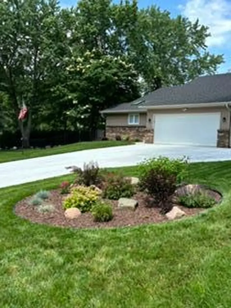 8153 172nd Street W Lakeville MN 55044