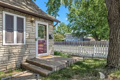 1106 5th Avenue S South Saint Paul MN 55075