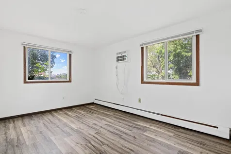 379 Cayuga Street Saint Paul MN 55130