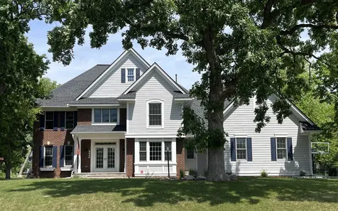8940 Highview Lane Woodbury MN 55125