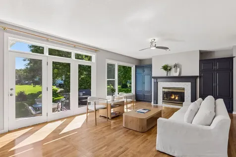 8940 Highview Lane Woodbury MN 55125