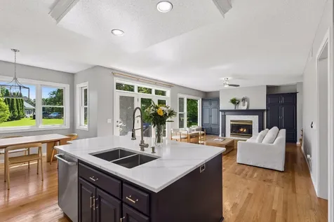 8940 Highview Lane Woodbury MN 55125