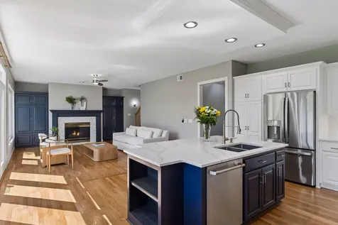 8940 Highview Lane Woodbury MN 55125