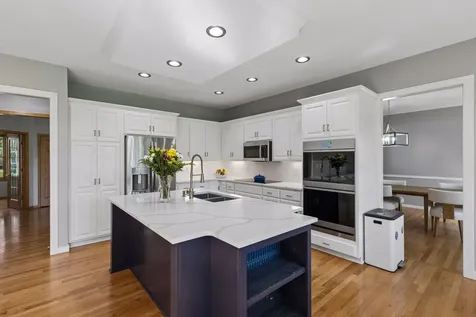 8940 Highview Lane Woodbury MN 55125