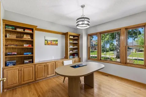 8940 Highview Lane Woodbury MN 55125