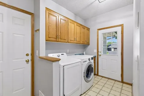 8940 Highview Lane Woodbury MN 55125
