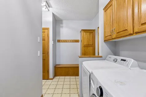 8940 Highview Lane Woodbury MN 55125