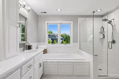 8940 Highview Lane Woodbury MN 55125