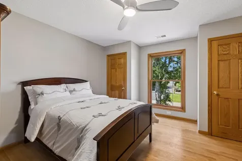 8940 Highview Lane Woodbury MN 55125