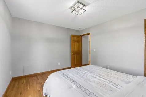 8940 Highview Lane Woodbury MN 55125