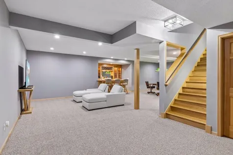 8940 Highview Lane Woodbury MN 55125