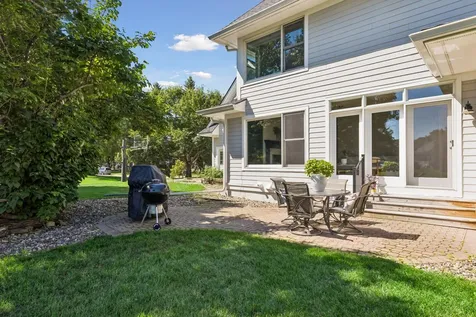 8940 Highview Lane Woodbury MN 55125