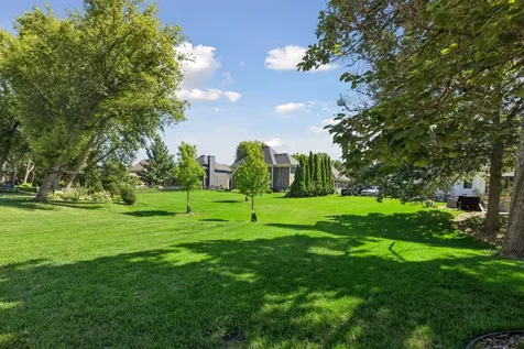 8940 Highview Lane Woodbury MN 55125