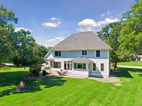 8940 Highview Lane Woodbury MN 55125